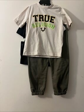 True Religion Kids Set - Two tees with Olive Joggers